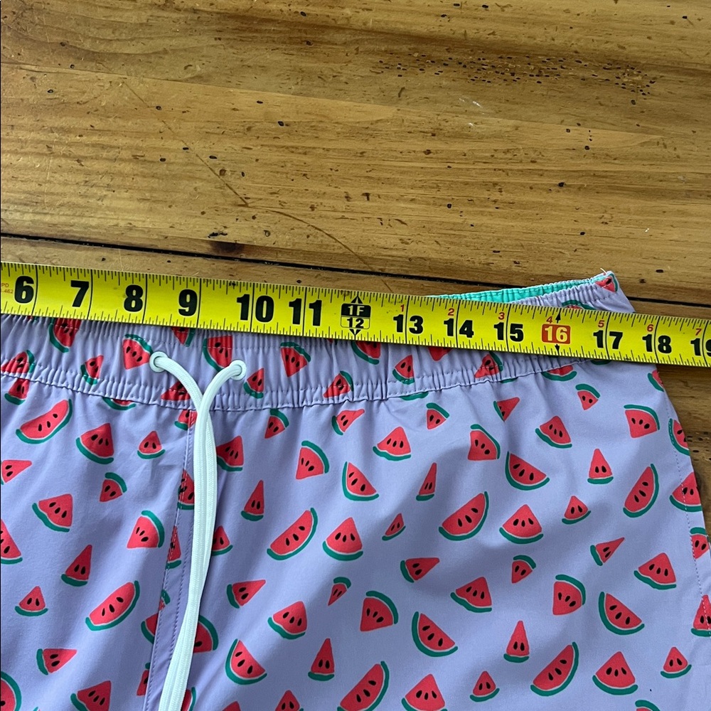 Bonobos 9inch inseam watermelon print size L swim shorts - Picture 12 of 13